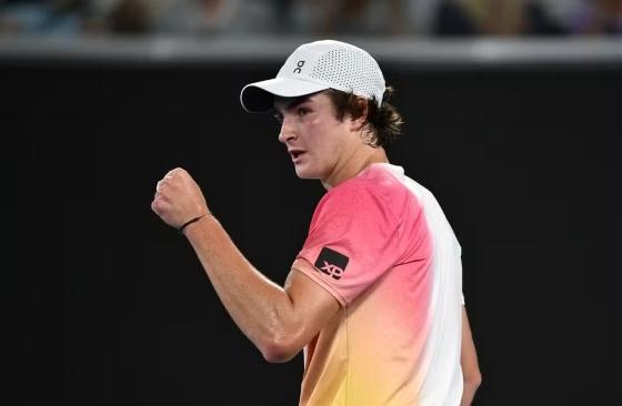 João Fonseca elimina Andrey Rublev e avança 